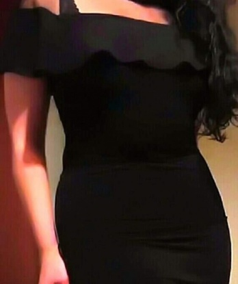 Возраст чувственной зрелости, опыт и нежные прикосновения - вот то, что я могу предложить тебе. Живу в Москве, где создаю атмосферу истинного удовольствия. Я знакома с твоими желаниями и устами, которые омрачены безразличием. Откройся наслаждению и спокойствию с моими услугами глубокого массажа, эротического массажа и незабываемых моментов интимных развлечений. Мои отзывы подтверждают мою уникальность и профессионализм. В моем мире московского соблазна нет места сомнениям и стеснению. Развратный опыт и элегантность объединяются в моей фотографии. Сделай свою жизнь более яркой и волшебной - позвони мне. Обещаю, что ты не пожалеешь об этом сближении с Москвой. 🌸💕 7664, 32 года